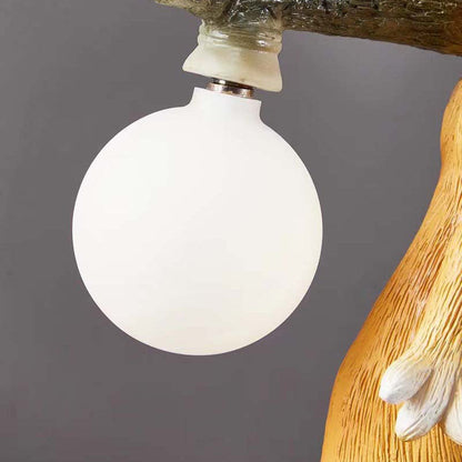 TwinkleTwig  | Naturinspireret Egern & Trunk Design Bordlampe