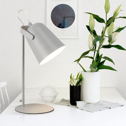 NordGlow | Minimalistisk Justerbar Bordlampe