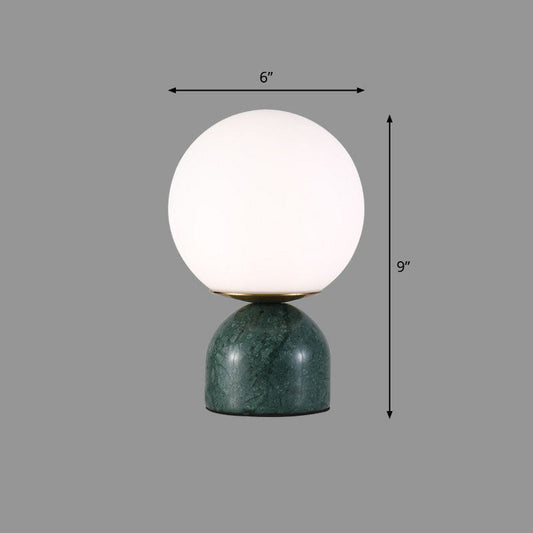 MarbleOrb | Minimalistisk Marmorbordlampe