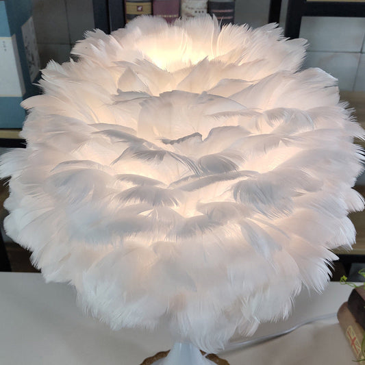 FeatherLuxe | Blød Glød Bordlampe