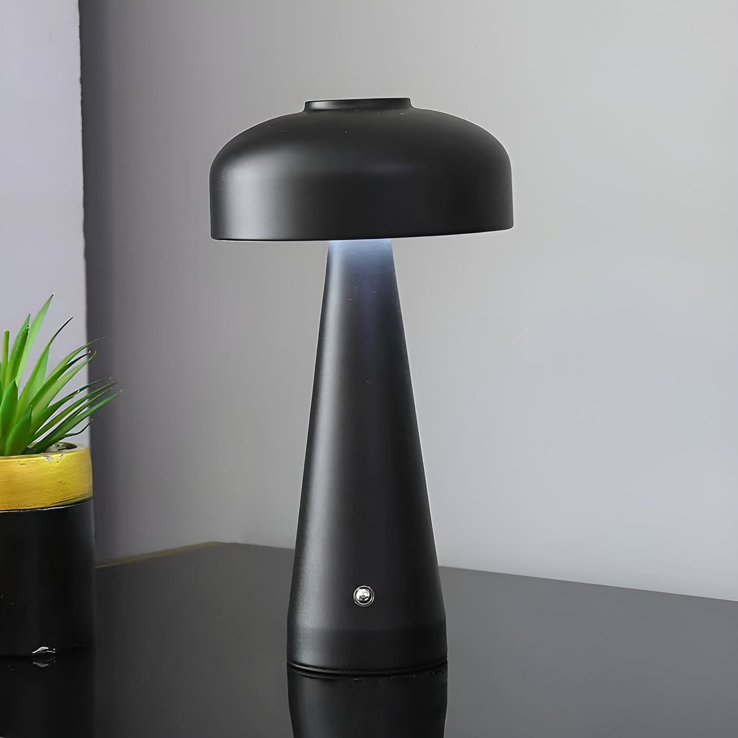 NordicBeam | Trådløs Nordic LED Bordlampe