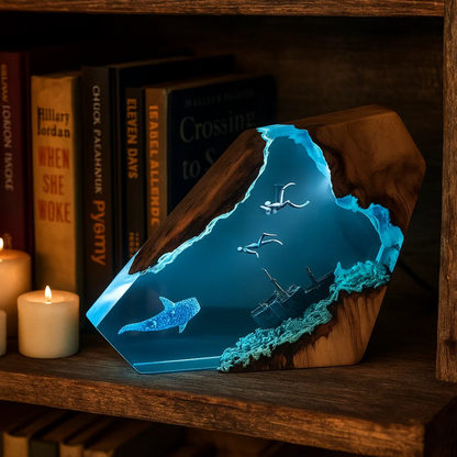 OceanDepth bordlampe | Epoxy LED-lampe med dykkerdesign