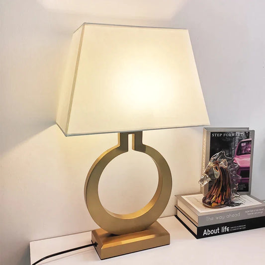 GleamRing | Chic Moderne Bordlampe