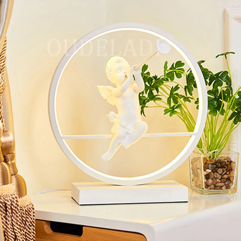 AngelAura | Elegant Engel Bordlampe