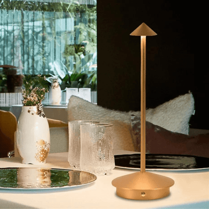 ArrowGlow | Unik Trådløs Bordlampe