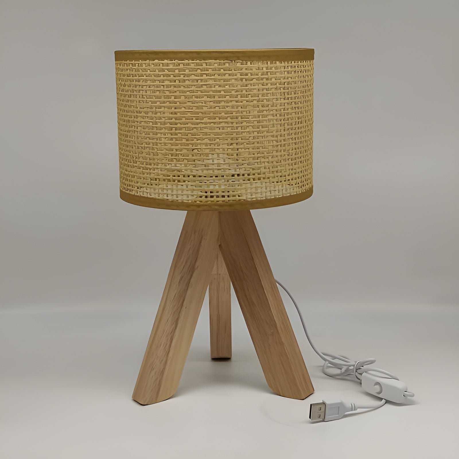 ArtisanBeam | Unik Tripod Design Lampe