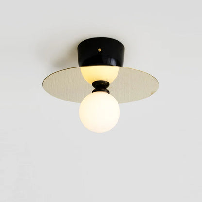 AuraDisc | Minimalistisk Væglampe med Messingdetaljer