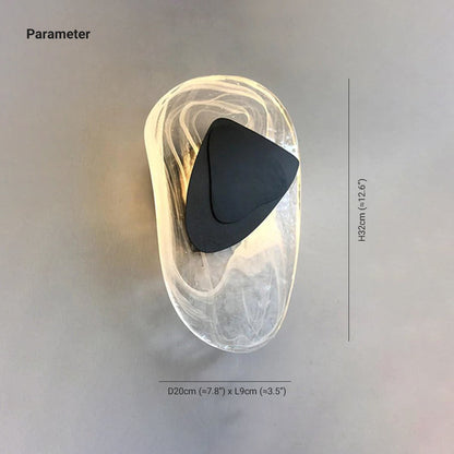 AuraGlass | Moderne væglampe i klart glas med kunstnerisk form og varmt LED-lys