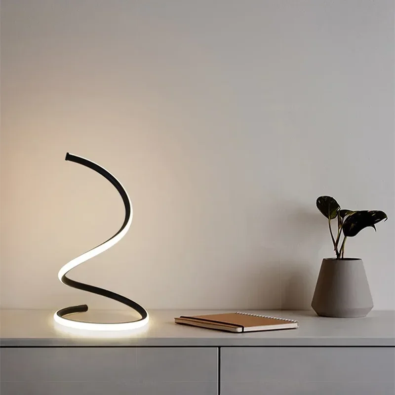 AuraTwist | Elegant LED Bordlampe