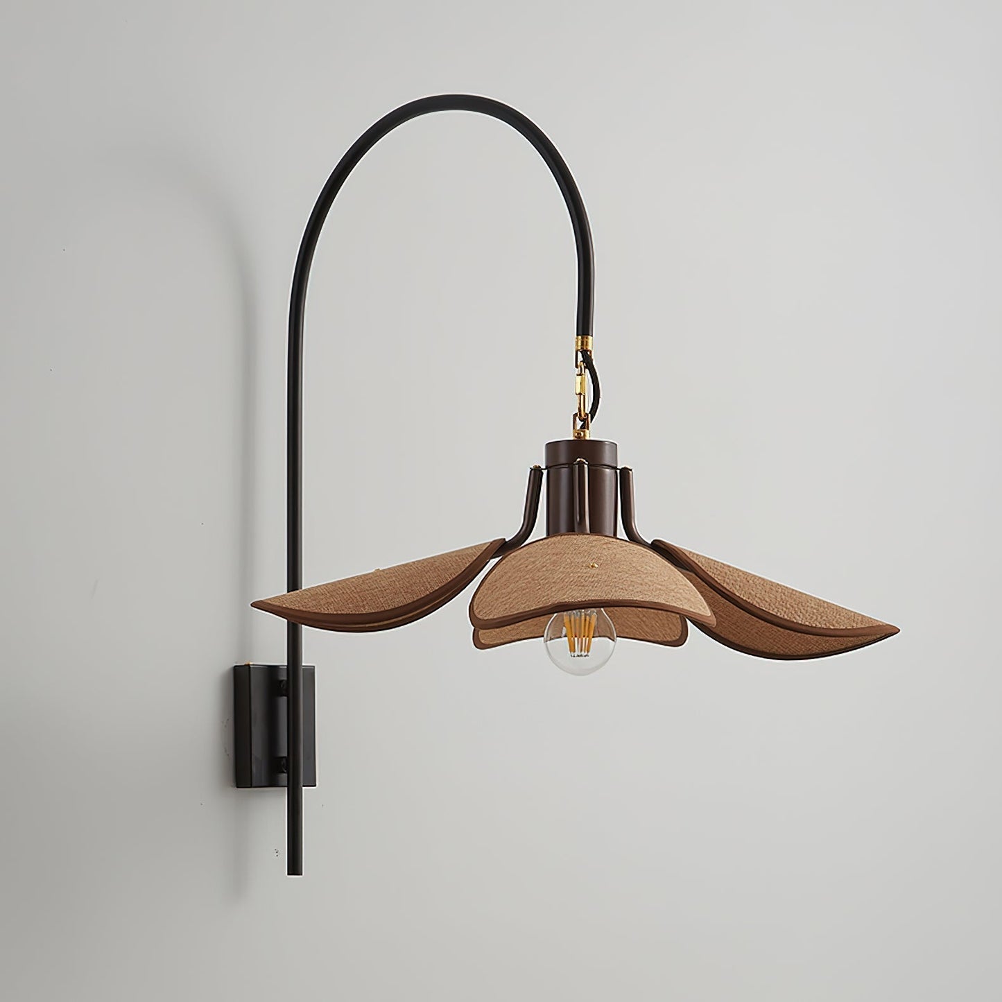 BloomLuxe | Elegant Blomstret Væglampe