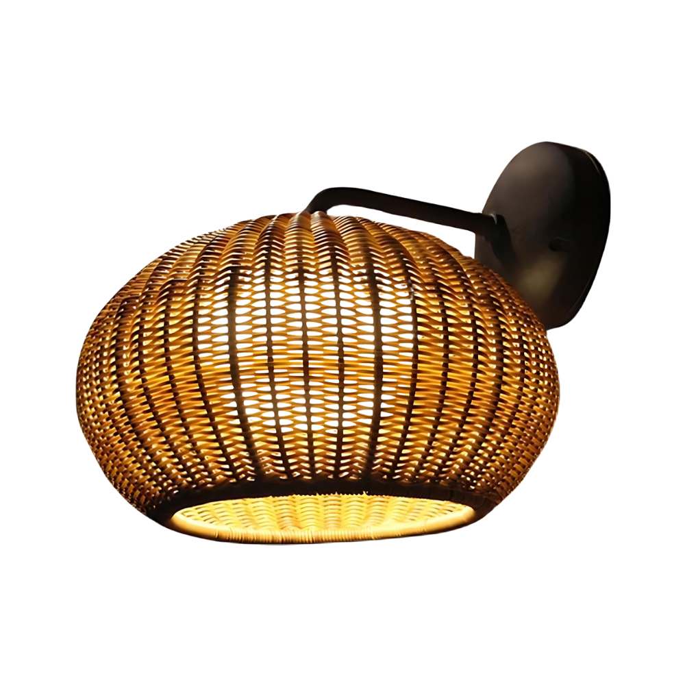 BraidBright | Elegant Rattan Væglampe