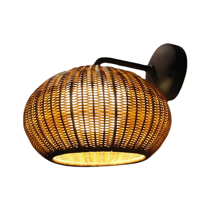 BraidBright | Elegant Rattan Væglampe