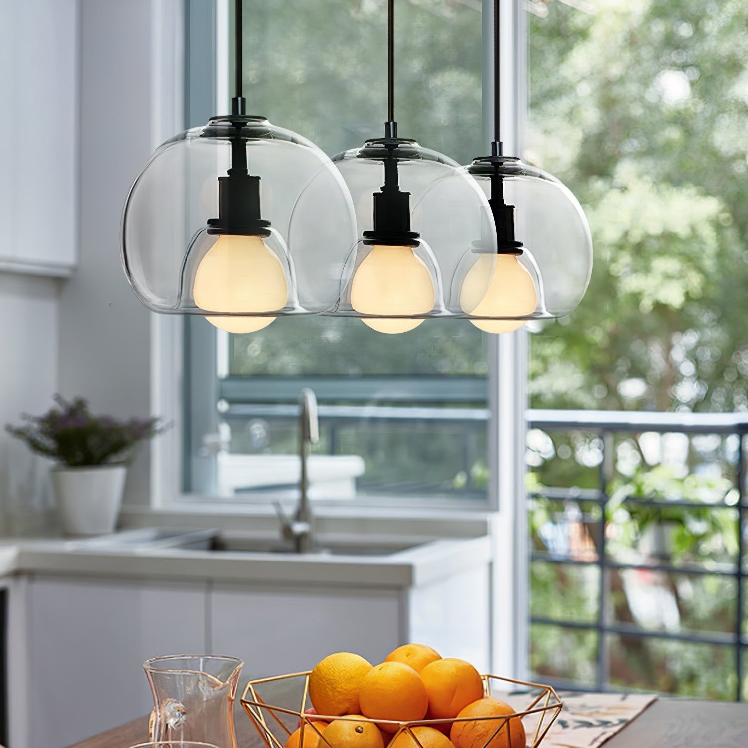 BrightElegance | Enkel og Raffineret Loftlampe