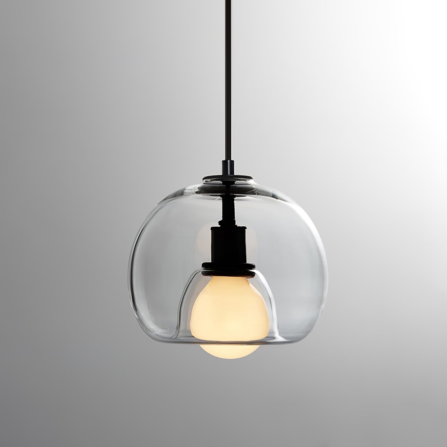 BrightElegance | Enkel og Raffineret Loftlampe