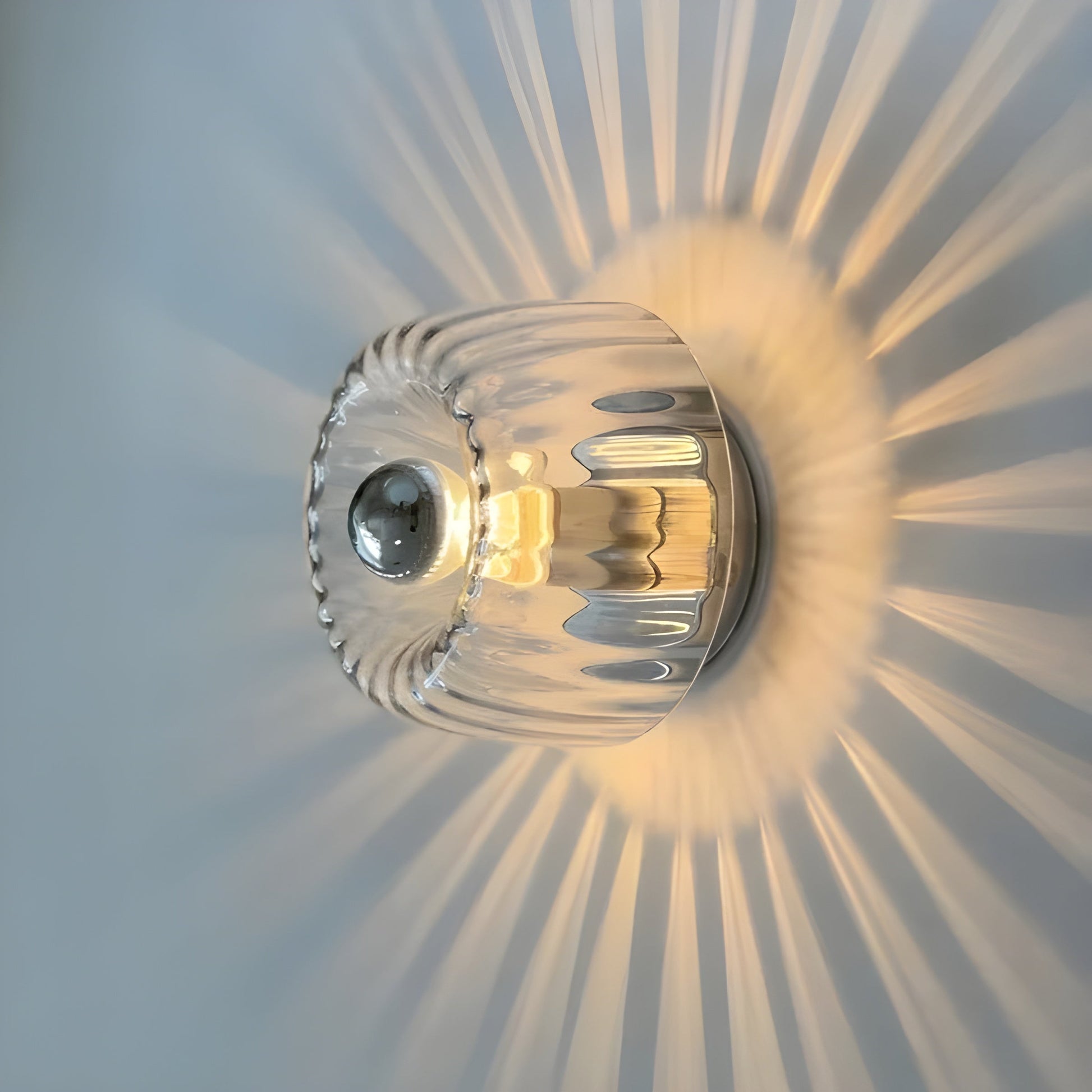ClearGlow | Moderne Glans i Glasdesign