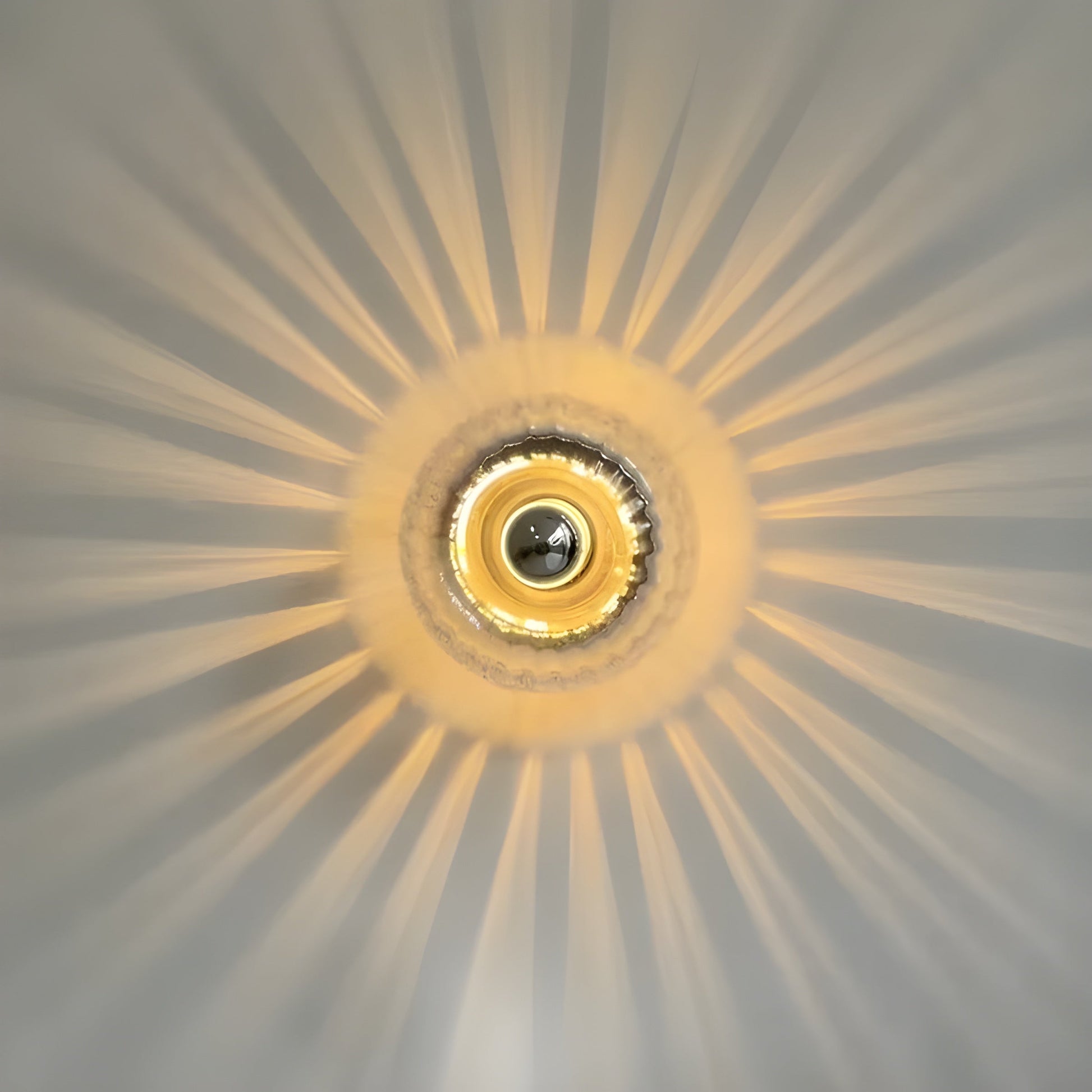 ClearGlow | Moderne Glans i Glasdesign