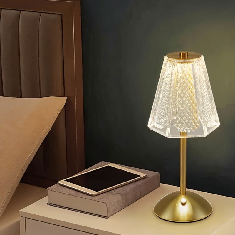 CrystalBloom | Strålende Gylden Bordlampe