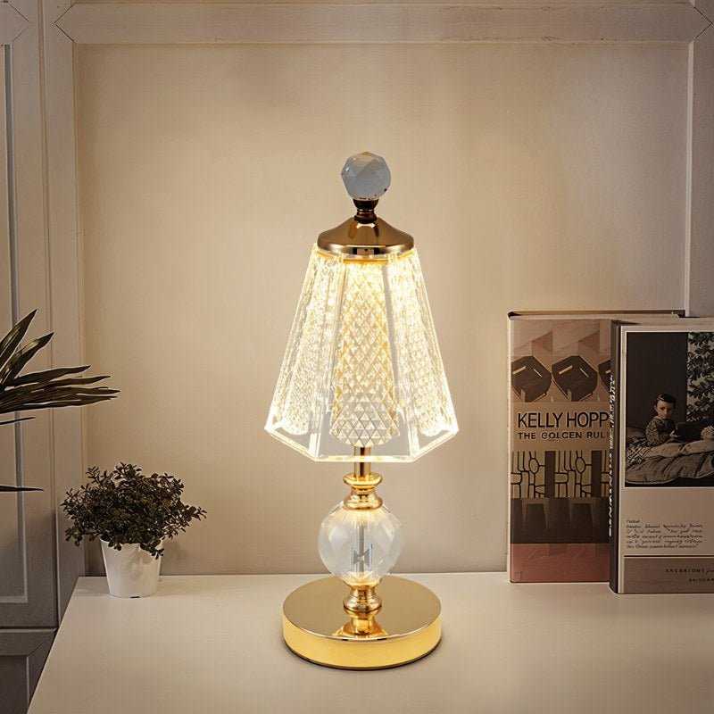 CrystalBloom | Strålende Gylden Bordlampe