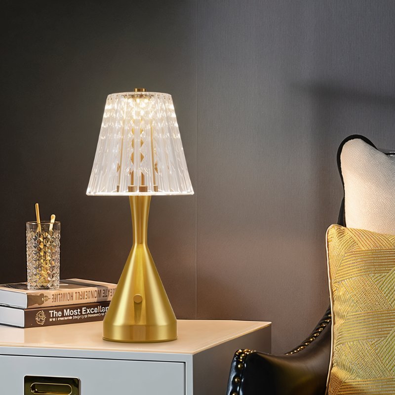 CrystalBloom | Strålende Gylden Bordlampe
