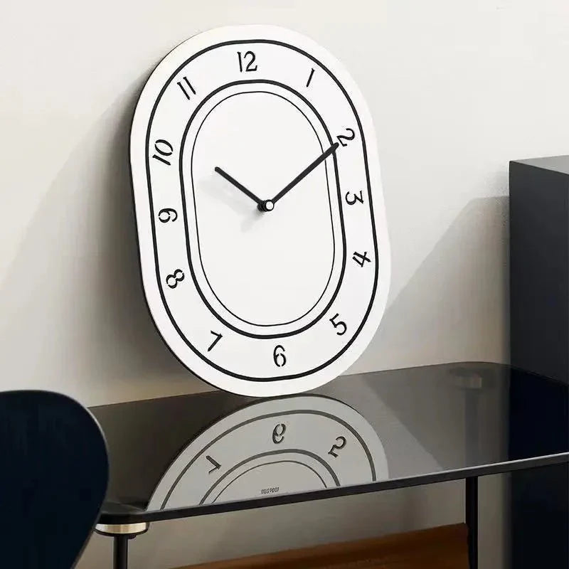 CurvaClock | Minimalistisk Elliptisk Vægur