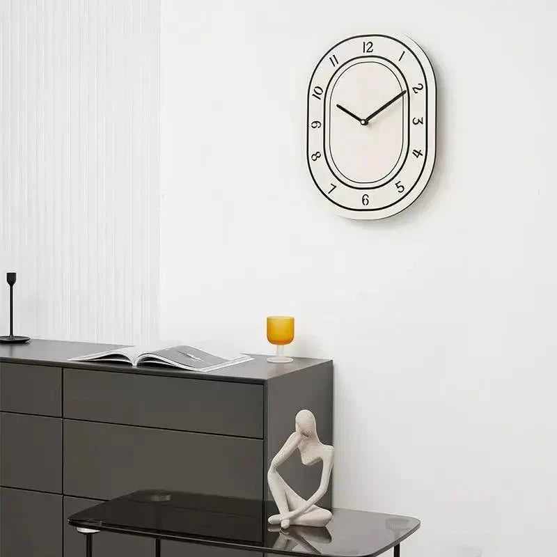 CurvaClock | Minimalistisk Elliptisk Vægur