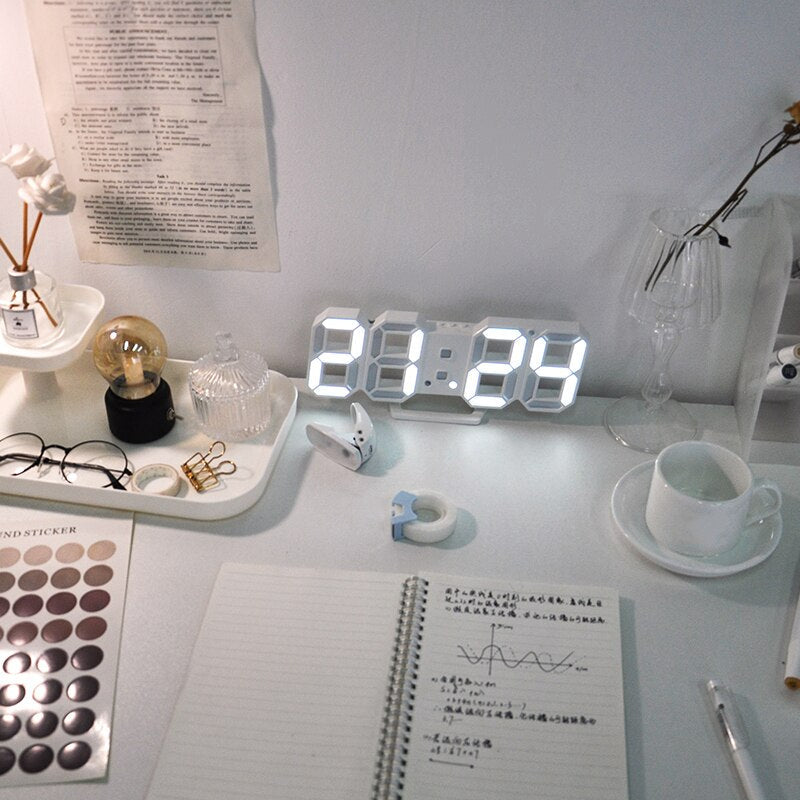 DigiClock | Elegant LED Digital Ur