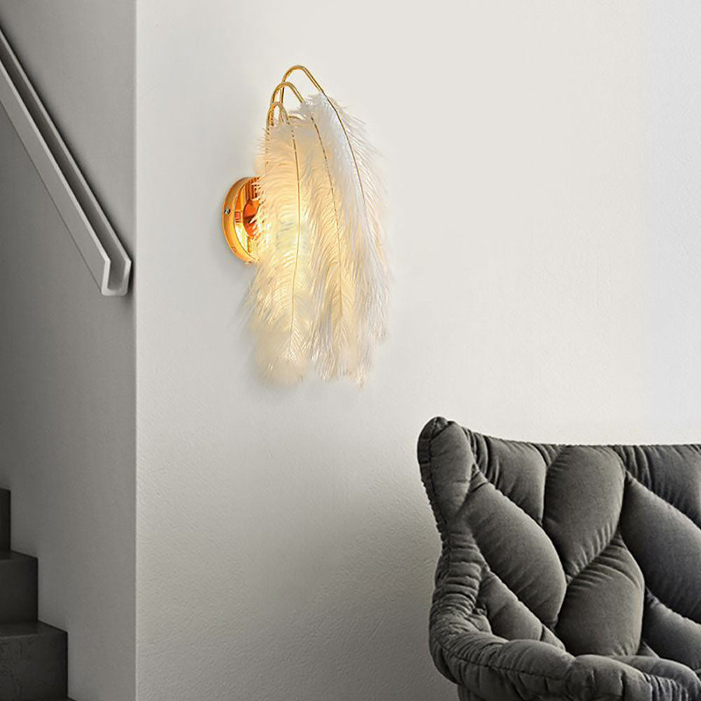 FeatherGlow | Elegant LED Fjeder Væglampe
