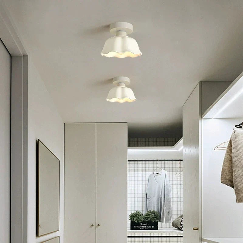 FlareLuxe | Elegant Scalloped Loftlampe