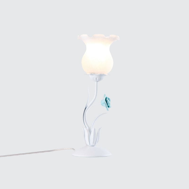 FleurLumina | Elegant Floral Bordlampe