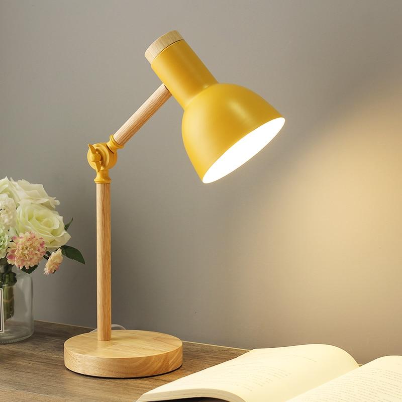 FlexiGlo | Justerbar Skrivebordslampe med Skandinavisk Elegance