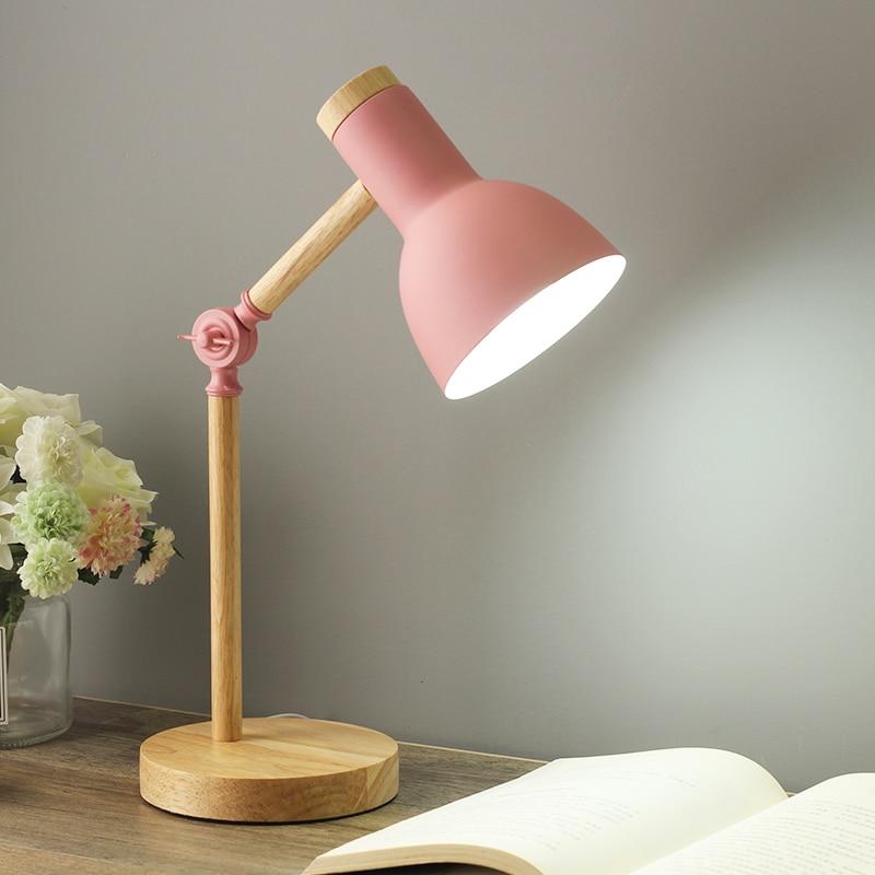 FlexiGlo | Justerbar Skrivebordslampe med Skandinavisk Elegance