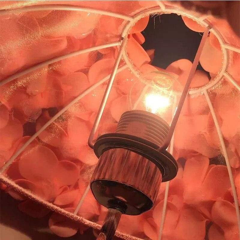 FloralShine | Fortryllende Blomsterbordlampe