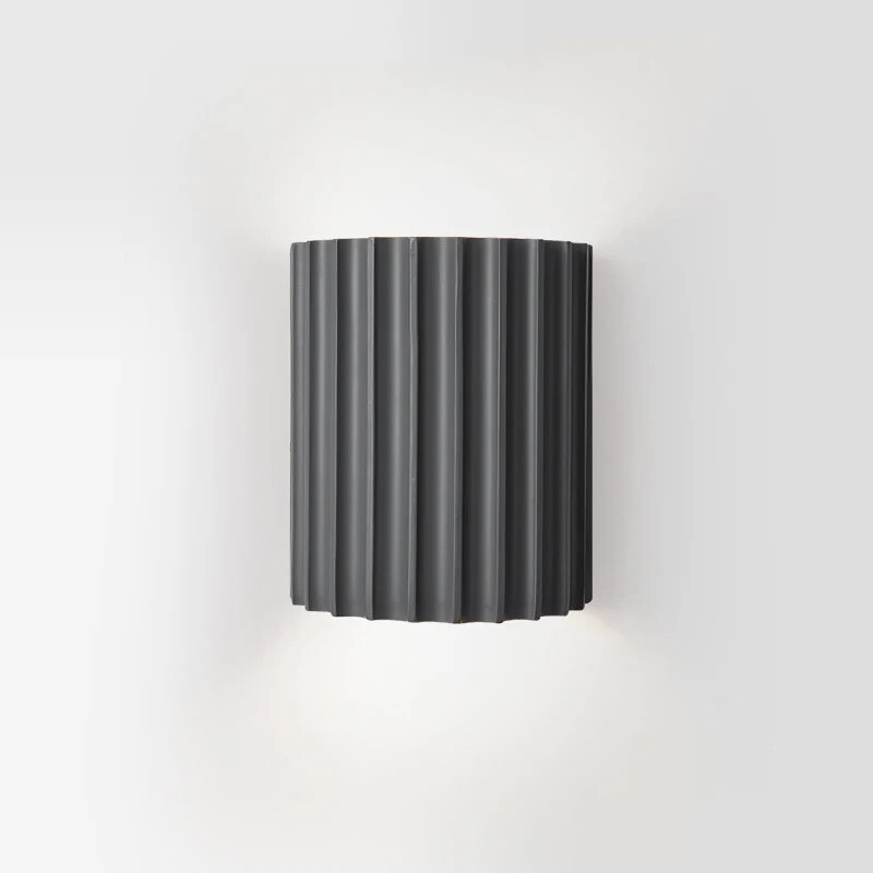 GleamEdge | Moderne LED væglampe med kunstnerisk harpiksdesign