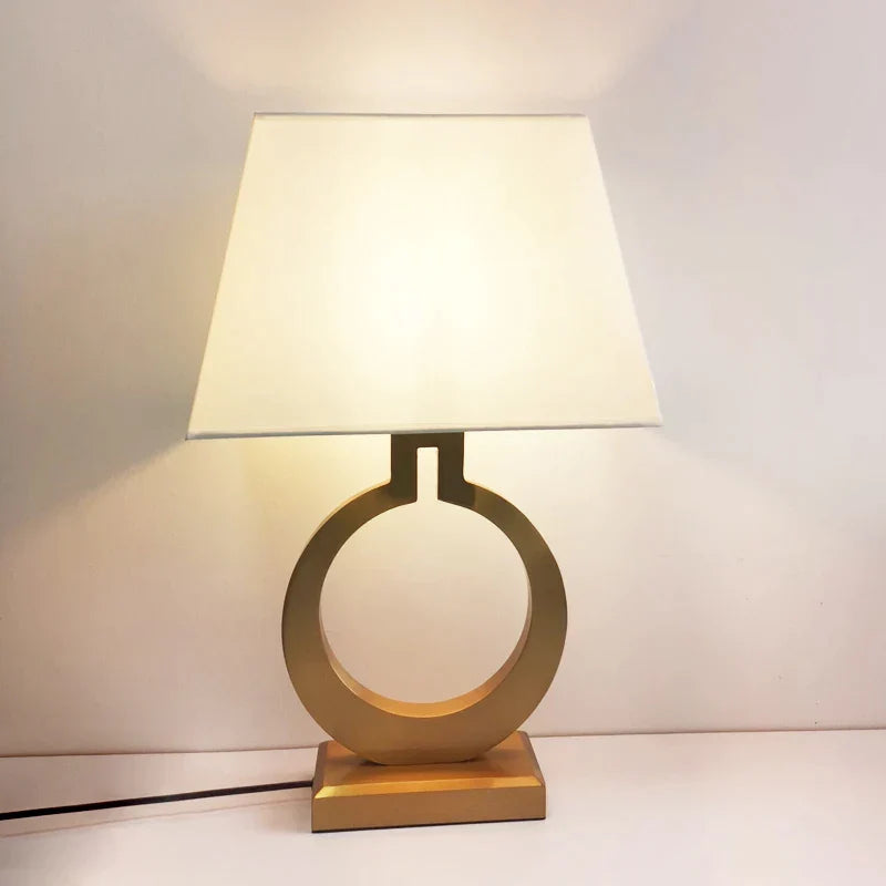 GleamRing | Chic Moderne Bordlampe
