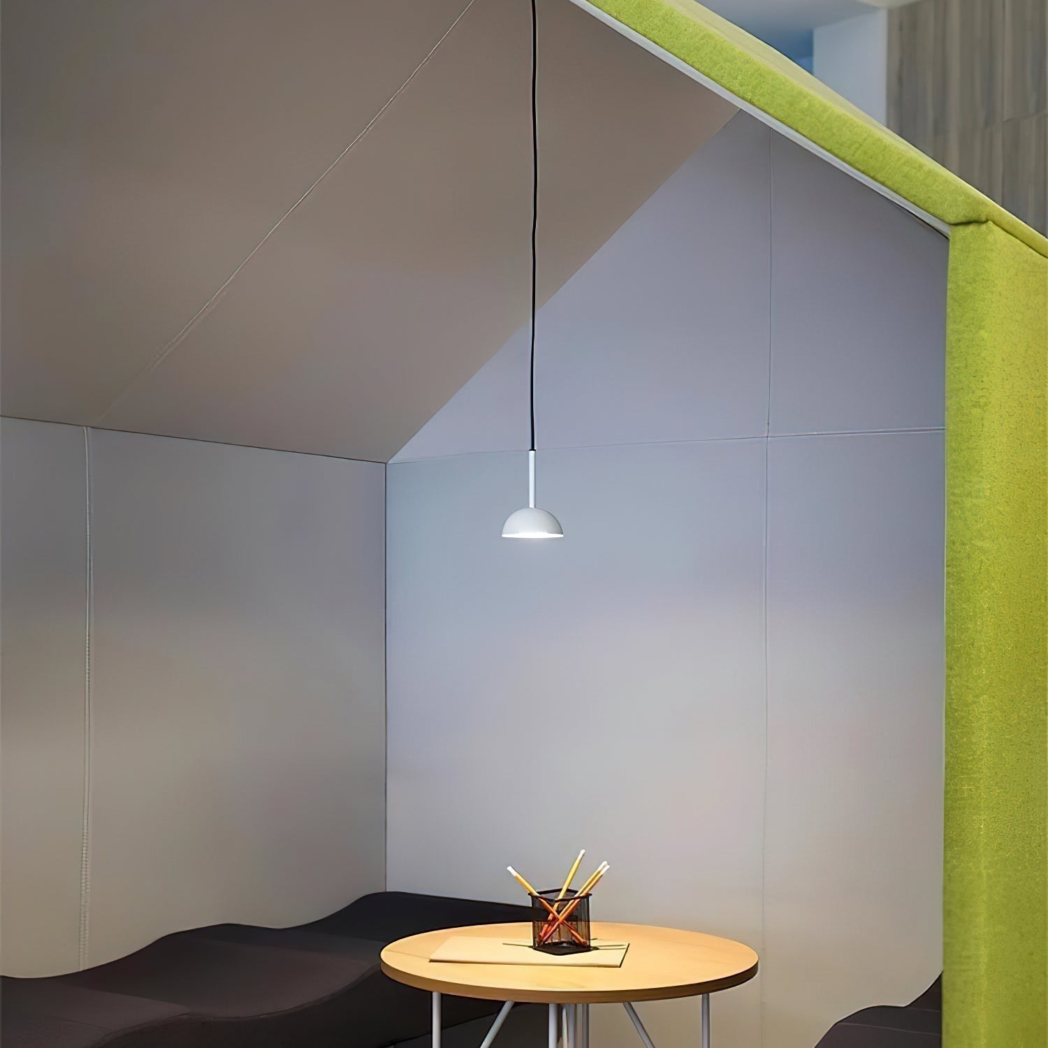 GlowCharm | Unik Loftlampe med Charme og Stil