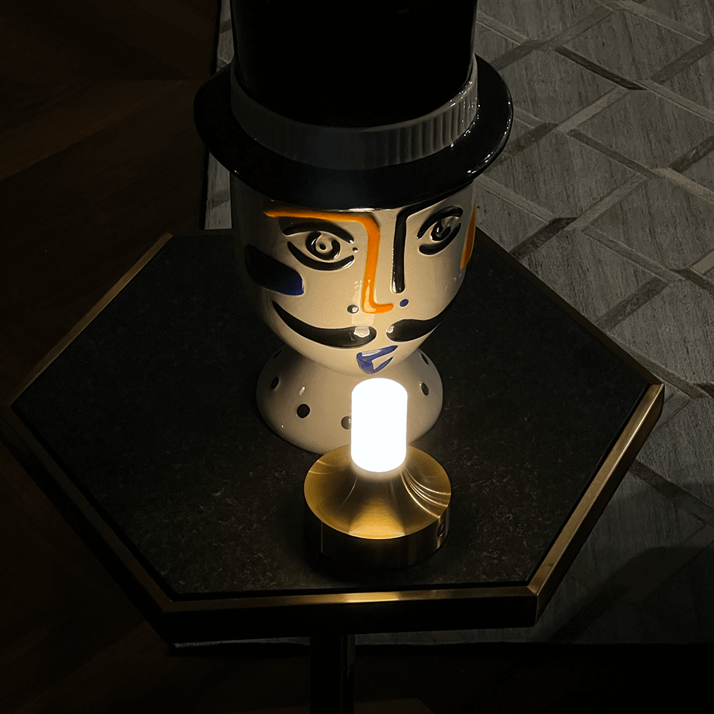 GlowForge | Elegant Messing Bordlampe