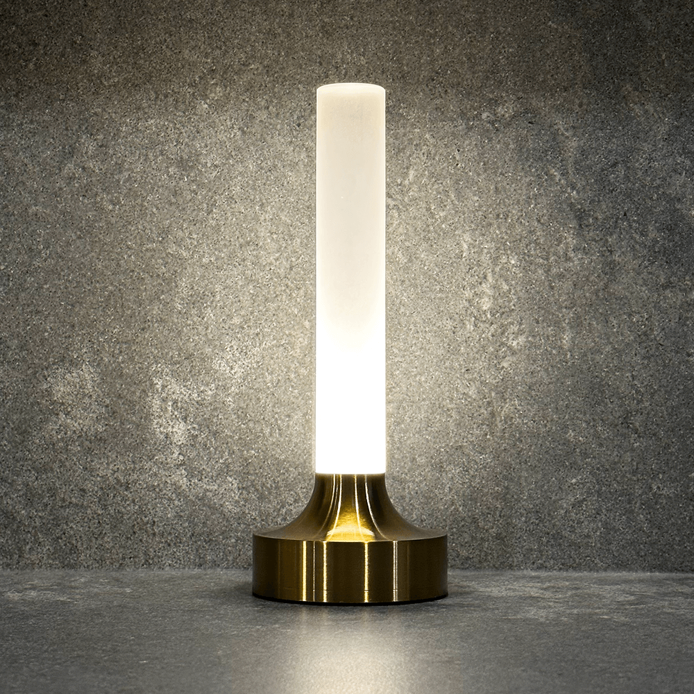 GlowForge | Elegant Messing Bordlampe