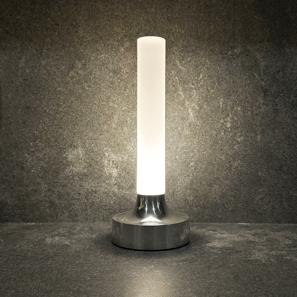 GlowForge | Elegant Messing Bordlampe