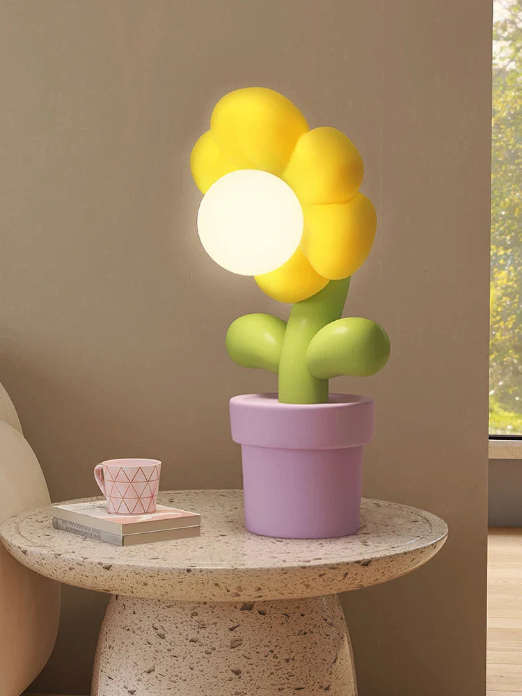 GlowPetal | Lysende Bordlampe med Blomsterdesign