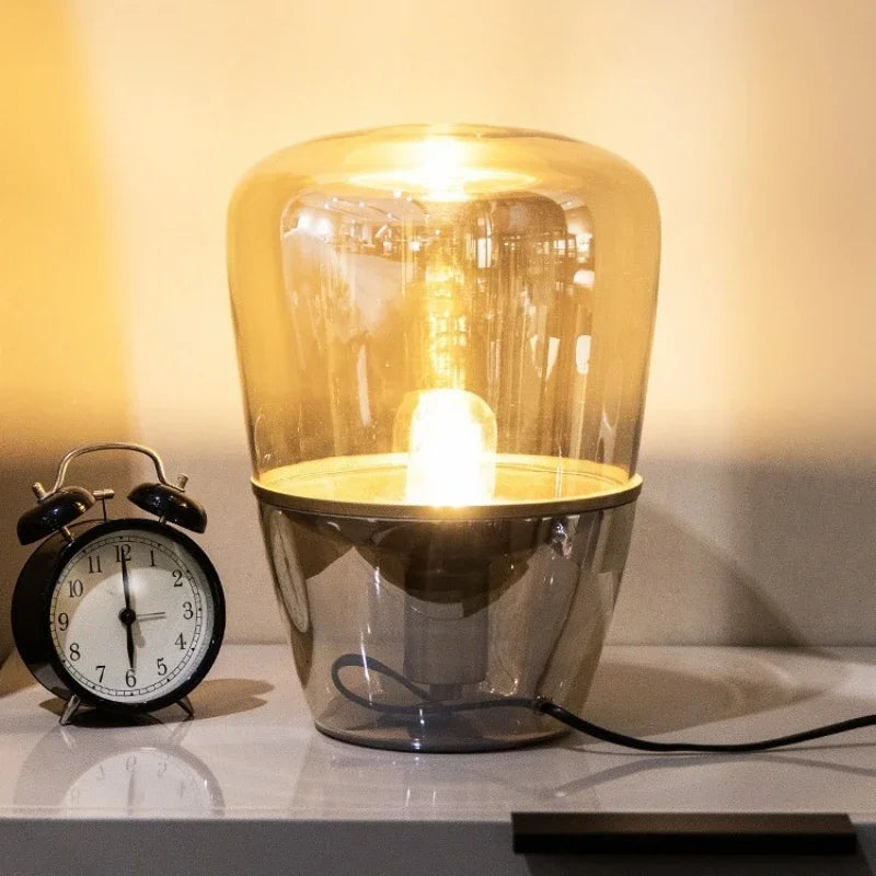 GlowScandi | Luksuriøs Minimalistisk LED Bordlampe