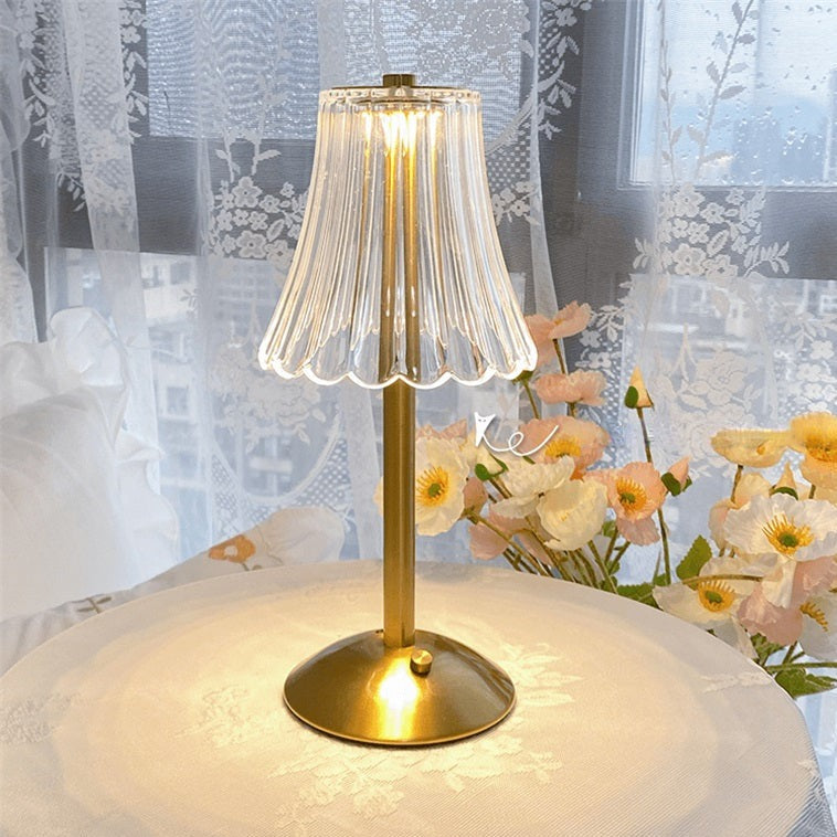 GoldenPetal | Tidløs Krystal Bordlampe