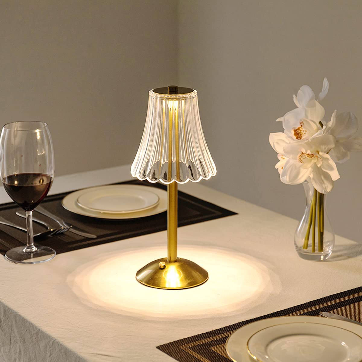 GoldenPetal | Tidløs Krystal Bordlampe