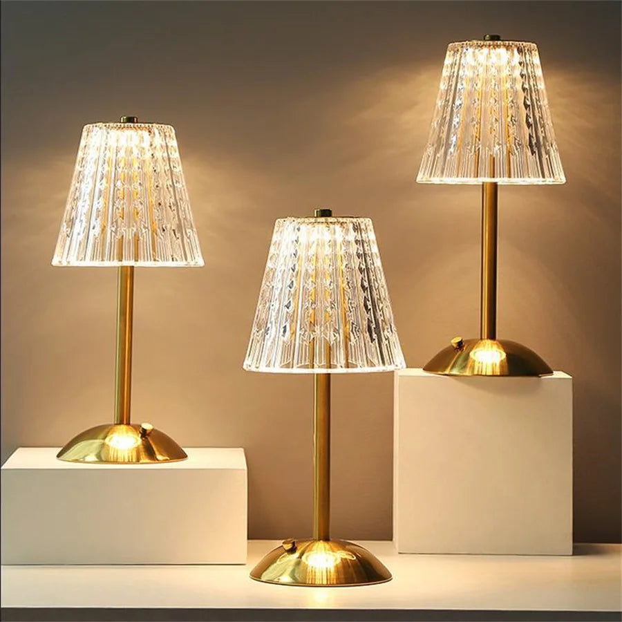 GoldenPetal | Tidløs Krystal Bordlampe