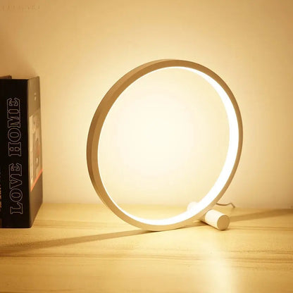 LumiHalo | Minimalistisk & Justerbar Rund Lampe