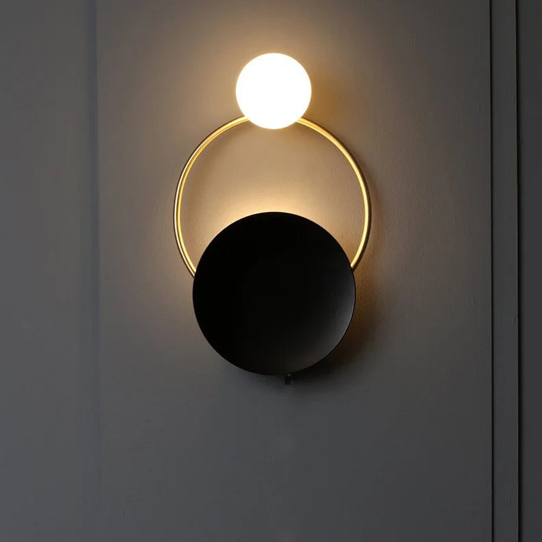 HelioGlow | Skandinavisk Stil Guld Accent Væglampe