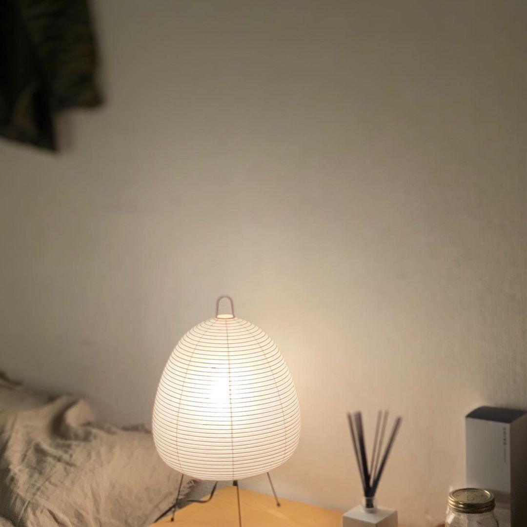 HikariNest | Japansk Bordlampe med Rispapirskærm og Beroligende Glød