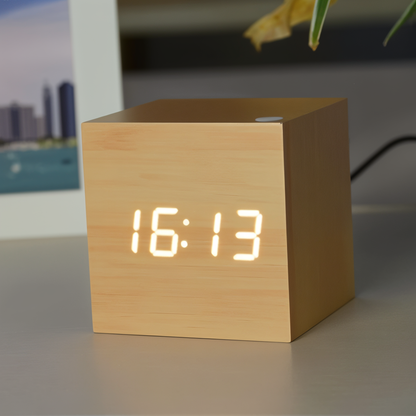 WoodTime | Elegant Digital LED Træur