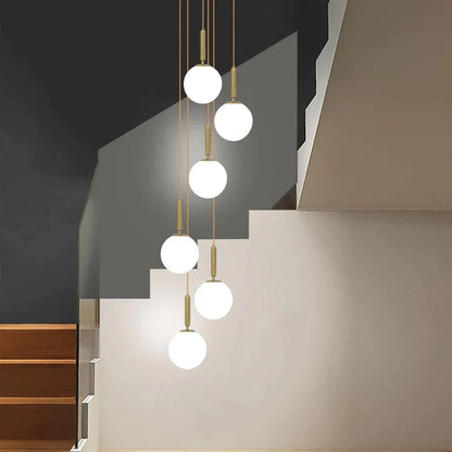 IvoryElegance | Luksuriøs Guldlampe med Blødt og Varmt Lys
