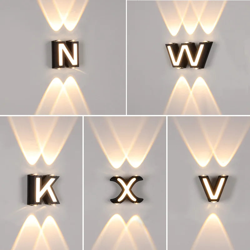 LetterGlow | Udendørs Væglampe med Bogstav og LED Belysning