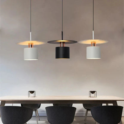 LumiLinea | Elegant og Moderne Loftlampe